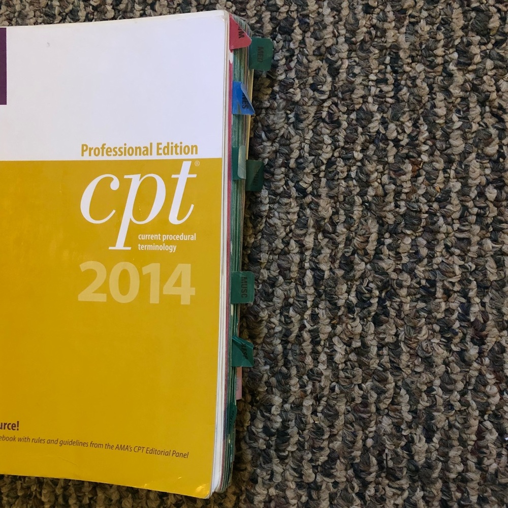 Textbooks - code books - Picture 4 of 7